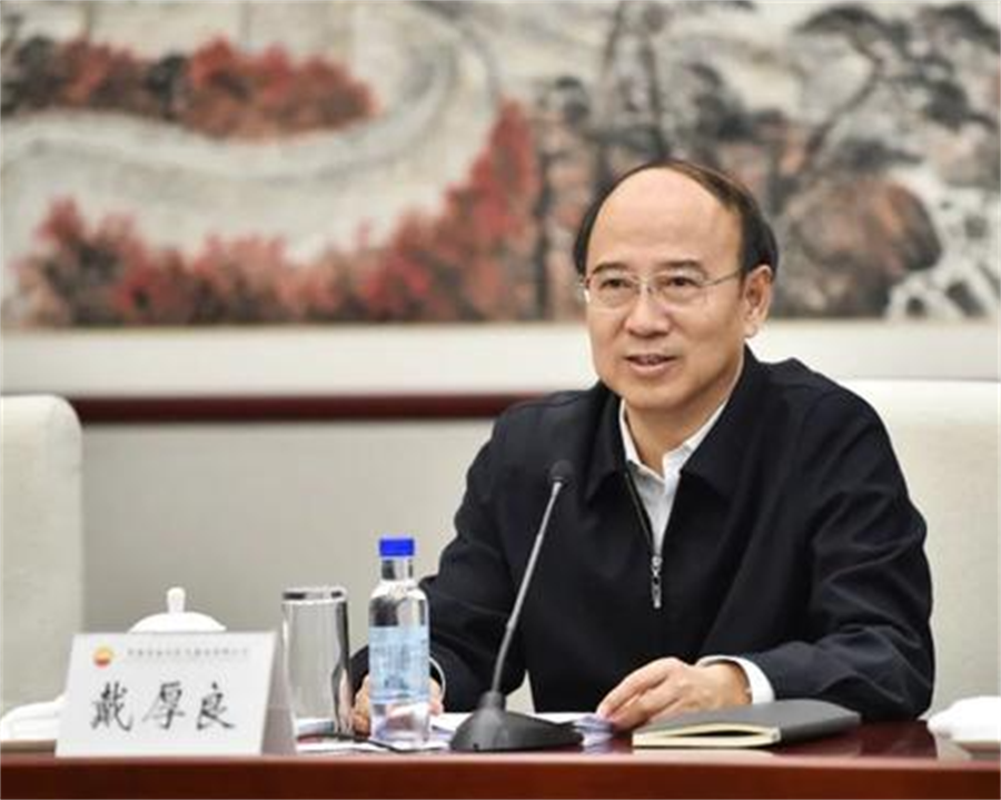 此外,任立新,张道伟担任公司高级副总裁,张明禄担任公司安全总监