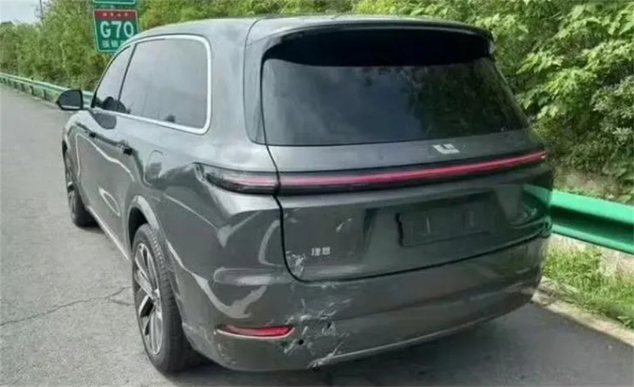 理想汽车系统更新,回应高速事故!